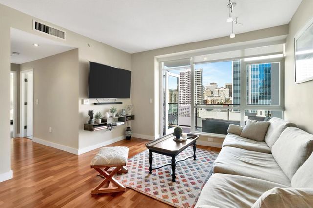 325 7Th Ave 808, San Diego, CA 92101