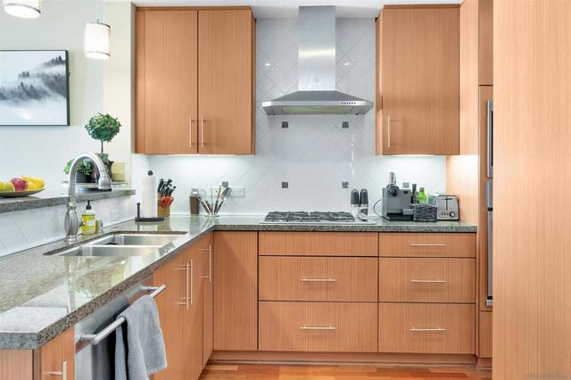325 7Th Ave 808, San Diego, CA 92101