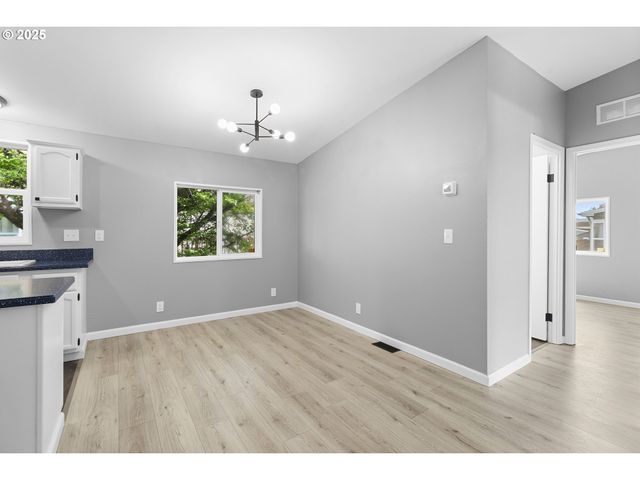 18485 Sw PACIFIC Dr 92, Tualatin, OR 97062
