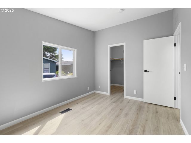 18485 Sw PACIFIC Dr 92, Tualatin, OR 97062