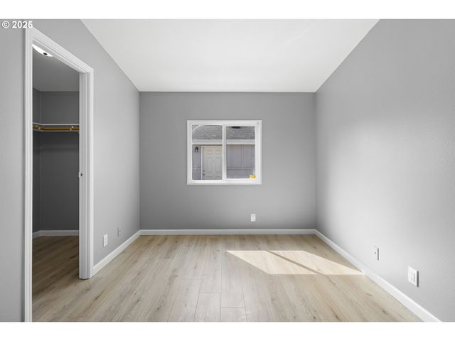 18485 Sw PACIFIC Dr 92, Tualatin, OR 97062