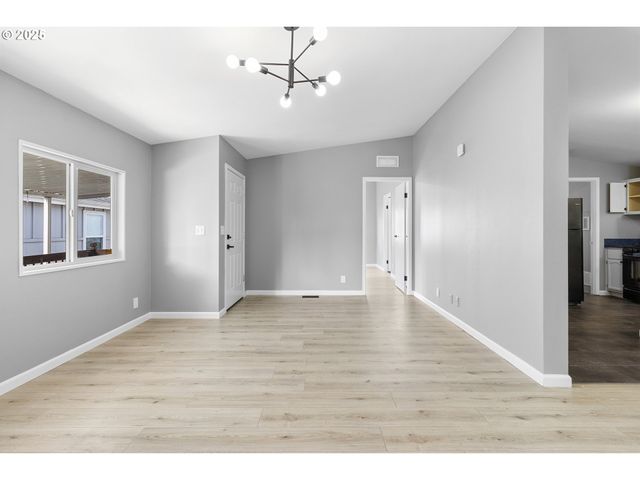 18485 Sw PACIFIC Dr 92, Tualatin, OR 97062