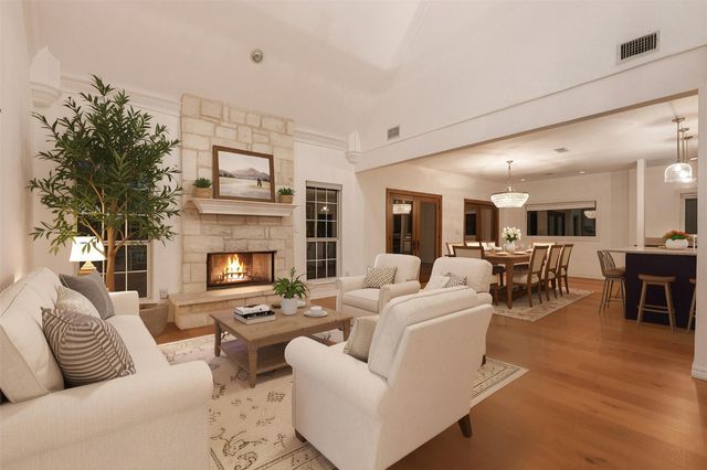 72 Crazy Cross RD, Wimberley, TX 78676
