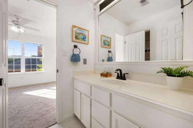72 Crazy Cross RD, Wimberley, TX 78676