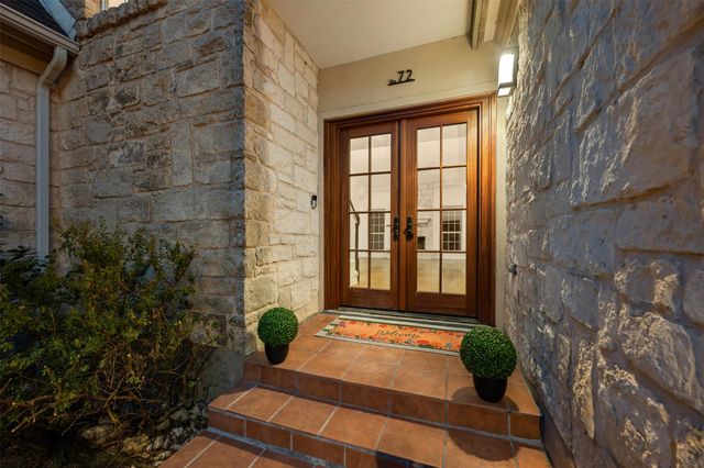 72 Crazy Cross RD, Wimberley, TX 78676