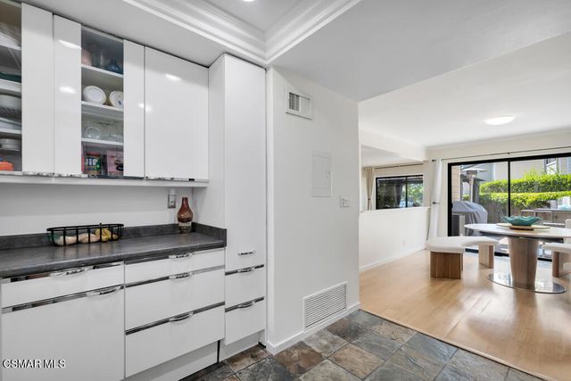 1218 S Westlake Boulevard A, Westlake Village, CA 91361