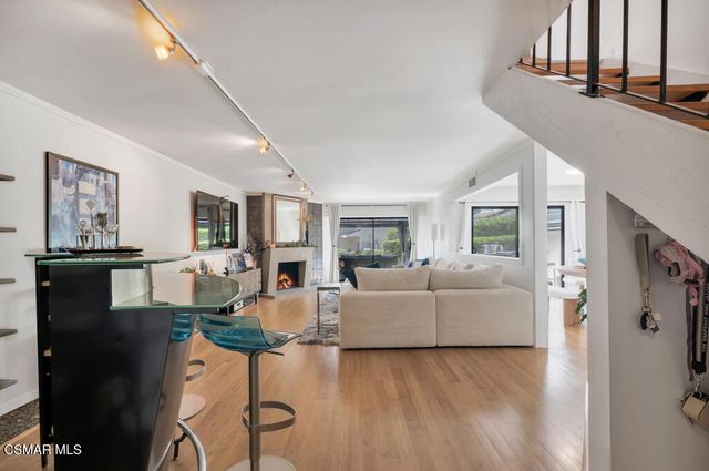 1218 S Westlake Boulevard A, Westlake Village, CA 91361