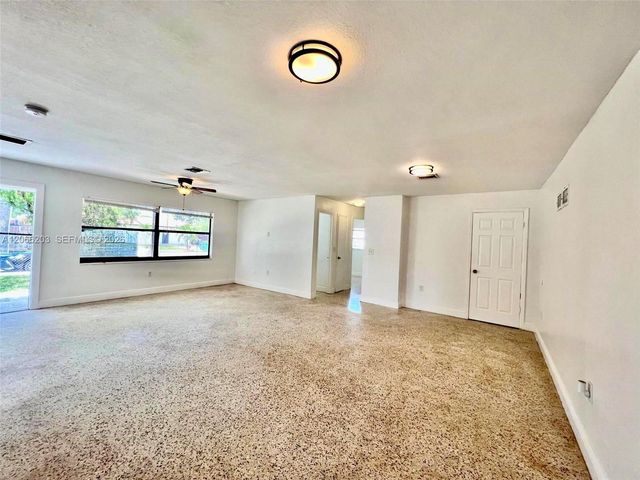 2460 NW 179th Street 2460, Miami Gardens, FL 33056