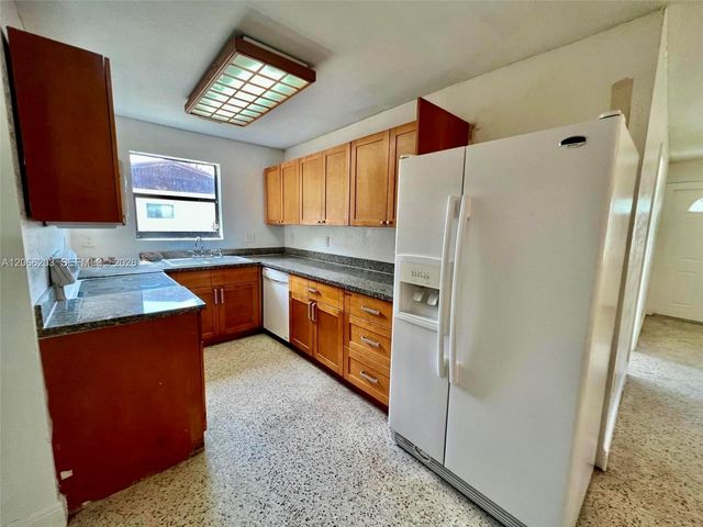 2460 NW 179th Street 2460, Miami Gardens, FL 33056