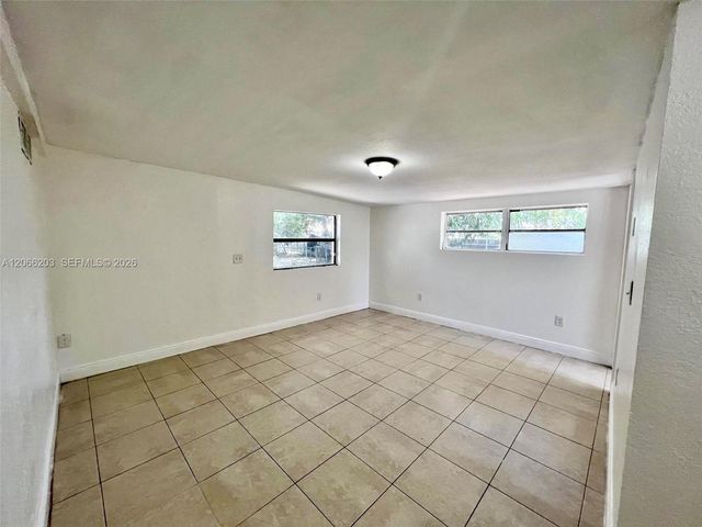 2460 NW 179th Street 2460, Miami Gardens, FL 33056