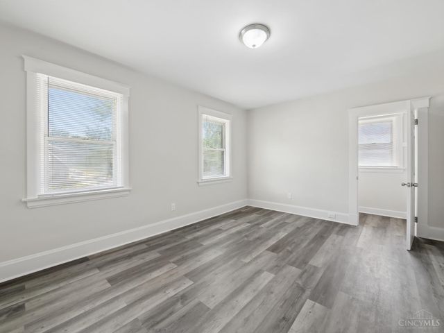 813 Greenwich Avenue, Cincinnati, OH 45238
