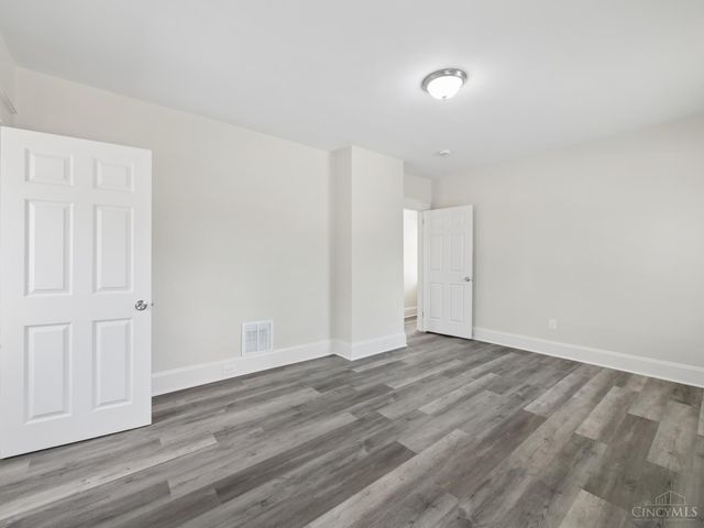 813 Greenwich Avenue, Cincinnati, OH 45238