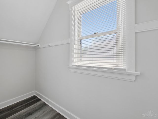 813 Greenwich Avenue, Cincinnati, OH 45238