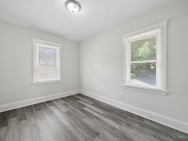 813 Greenwich Avenue, Cincinnati, OH 45238
