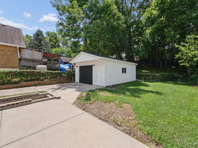 813 Greenwich Avenue, Cincinnati, OH 45238