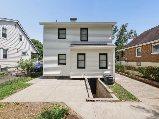 813 Greenwich Avenue, Cincinnati, OH 45238