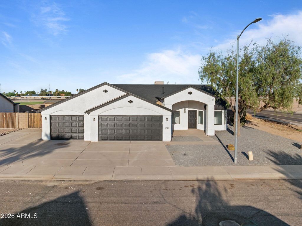 14 N KIMBERLY Drive, Casa Grande, AZ 85122 — photo 2
