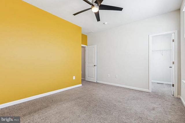 17815 WOODS OVERLOOK DR, Dumfries, VA 22026
