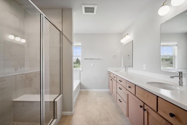 7894 W Preserve PARKWAY, Mequon, WI 53097