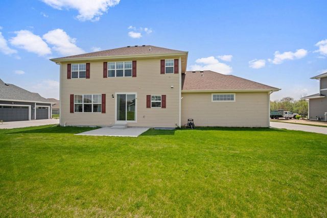 7894 W Preserve PARKWAY, Mequon, WI 53097