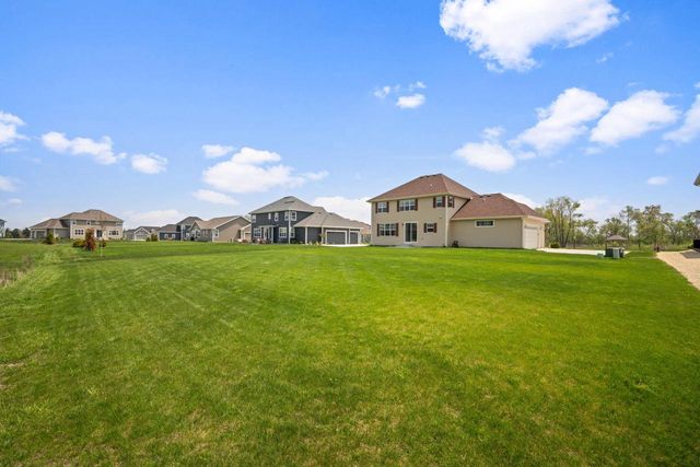 7894 W Preserve PARKWAY, Mequon, WI 53097