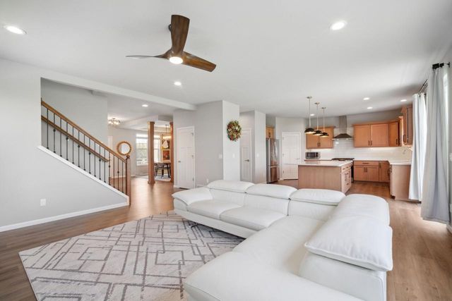 7894 W Preserve PARKWAY, Mequon, WI 53097