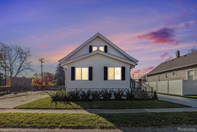 8080 Wicker, Washington Township, MI 48094