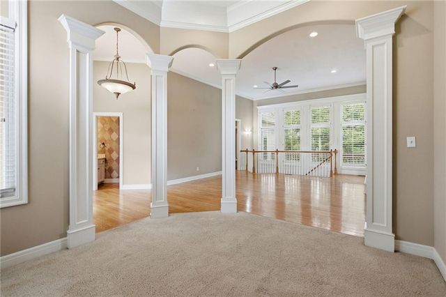 113 Teton Ridge Street, Lake Winnebago, MO 64034