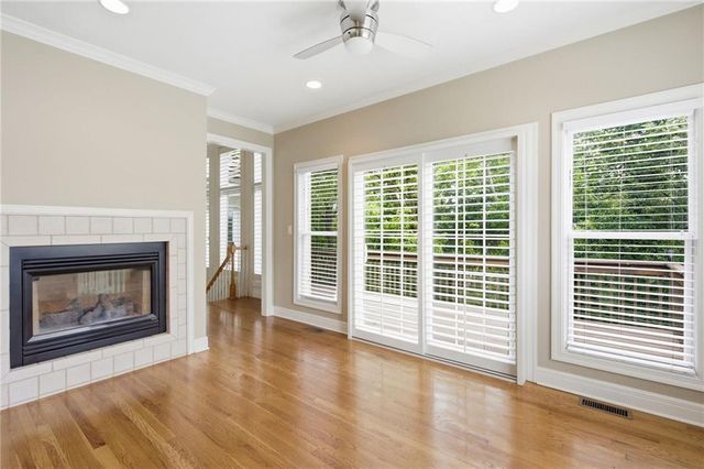 113 Teton Ridge Street, Lake Winnebago, MO 64034