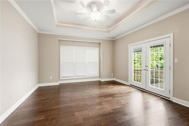 113 Teton Ridge Street, Lake Winnebago, MO 64034
