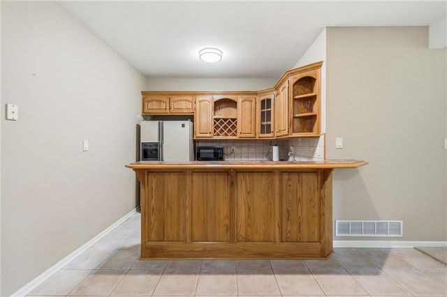 113 Teton Ridge Street, Lake Winnebago, MO 64034