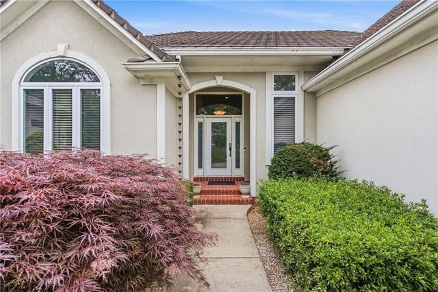 113 Teton Ridge Street, Lake Winnebago, MO 64034