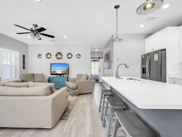 7620 Sunset Avenue, Panama City Beach, FL 32408