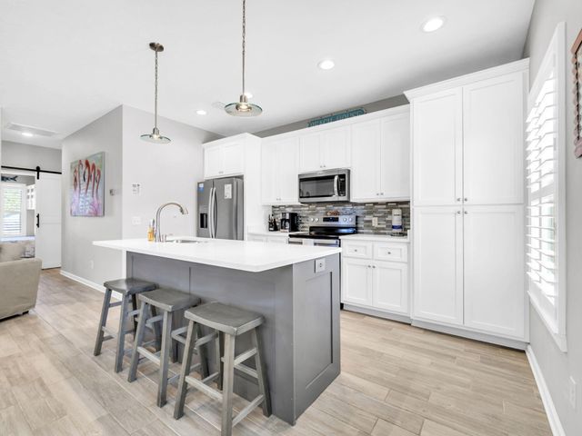 7620 Sunset Avenue, Panama City Beach, FL 32408