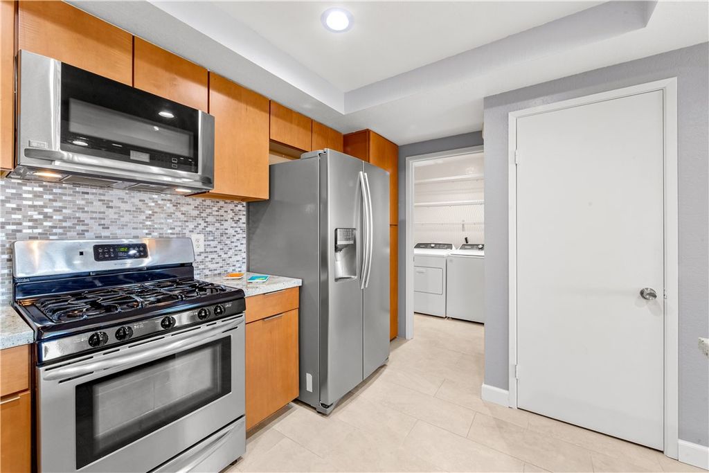 4861 Lago Drive 307, Huntington Beach, CA 92649 — photo 3