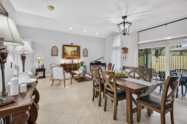 10531 NW 11TH Court, Plantation, FL 33322