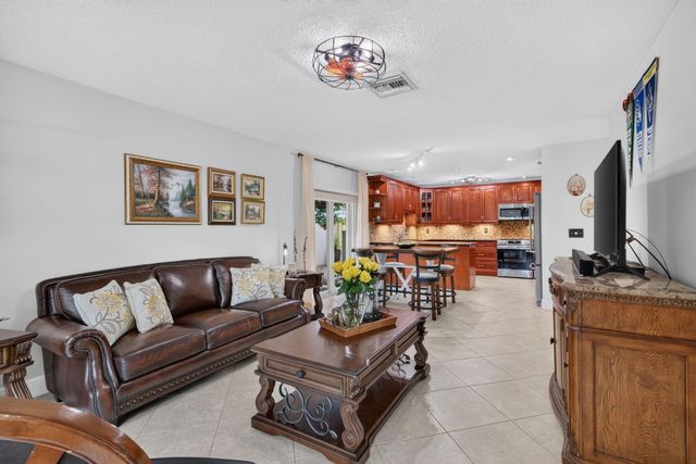 10531 NW 11TH Court, Plantation, FL 33322