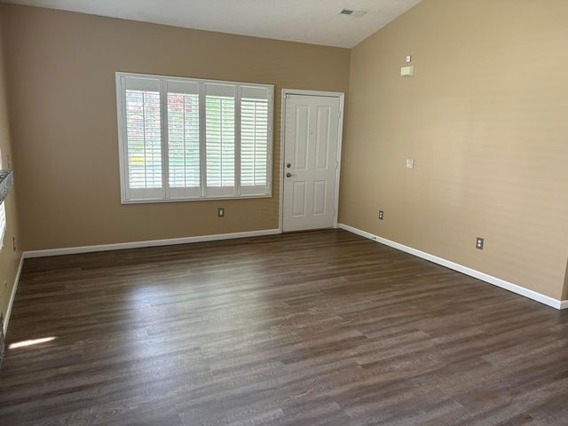 4025 Summerstone Drive, Columbus, OH 43230
