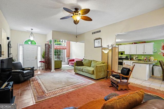 393 Victoria Lane, Stockbridge, GA 30281