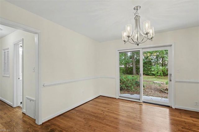 104 Bell Hill DR, Yorktown, VA 23692