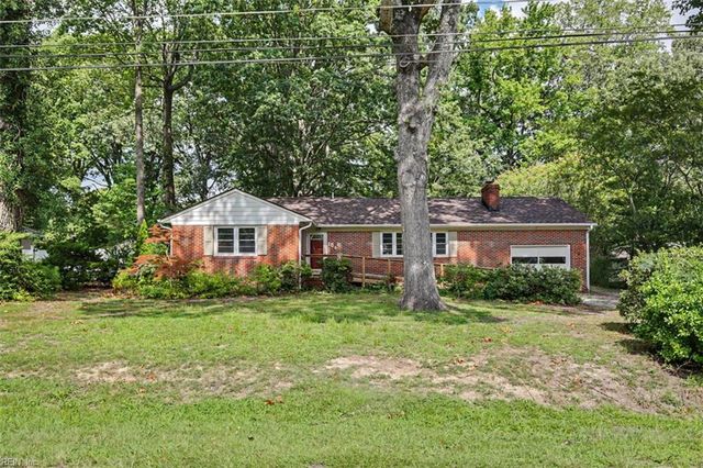 104 Bell Hill DR, Yorktown, VA 23692