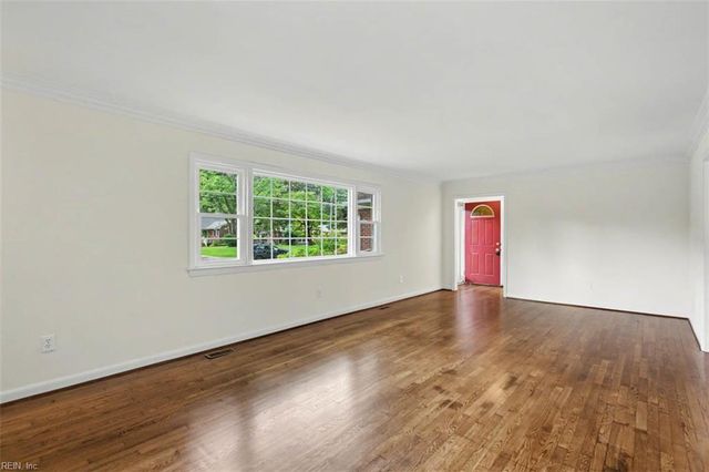 104 Bell Hill DR, Yorktown, VA 23692