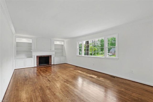 104 Bell Hill DR, Yorktown, VA 23692