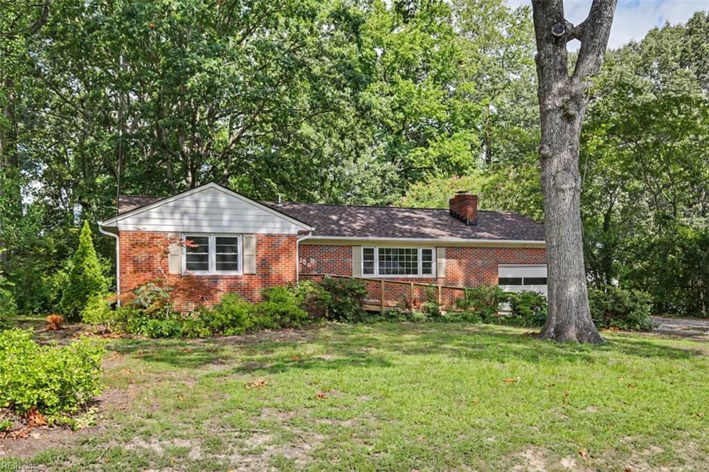 104 Bell Hill DR, Yorktown, VA 23692