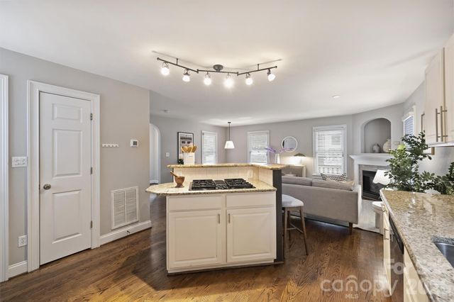 2804 Whiting Avenue, Charlotte, NC 28205