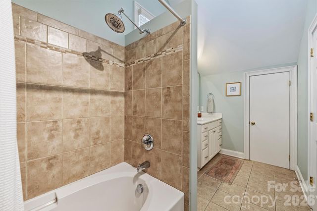 2804 Whiting Avenue, Charlotte, NC 28205