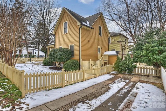 2804 Whiting Avenue, Charlotte, NC 28205