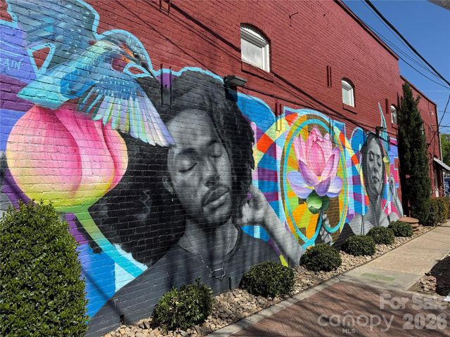 2804 Whiting Avenue, Charlotte, NC 28205