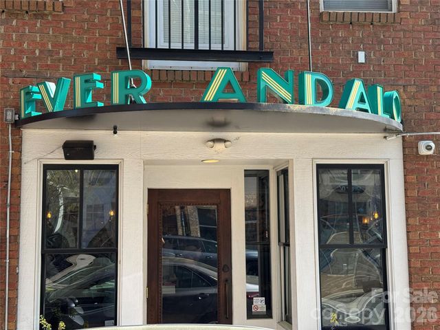 2804 Whiting Avenue, Charlotte, NC 28205