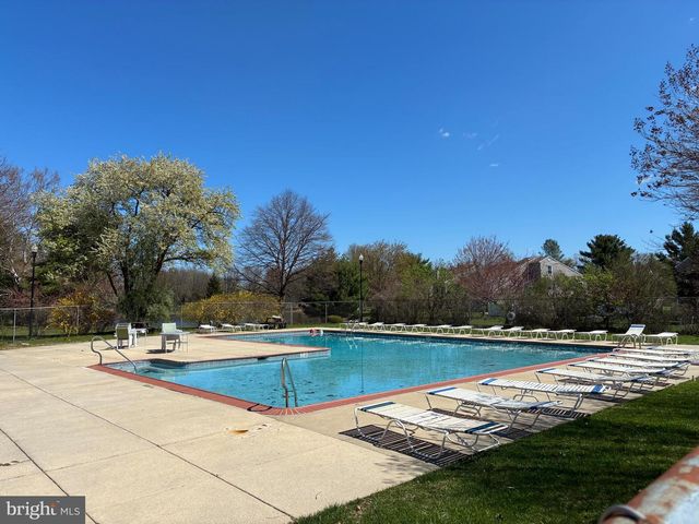402 FIRETHORNE CT, Sewell, NJ 08080